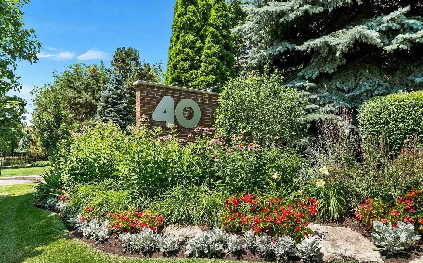 40, Baif, North Richvale, Richmond Hill