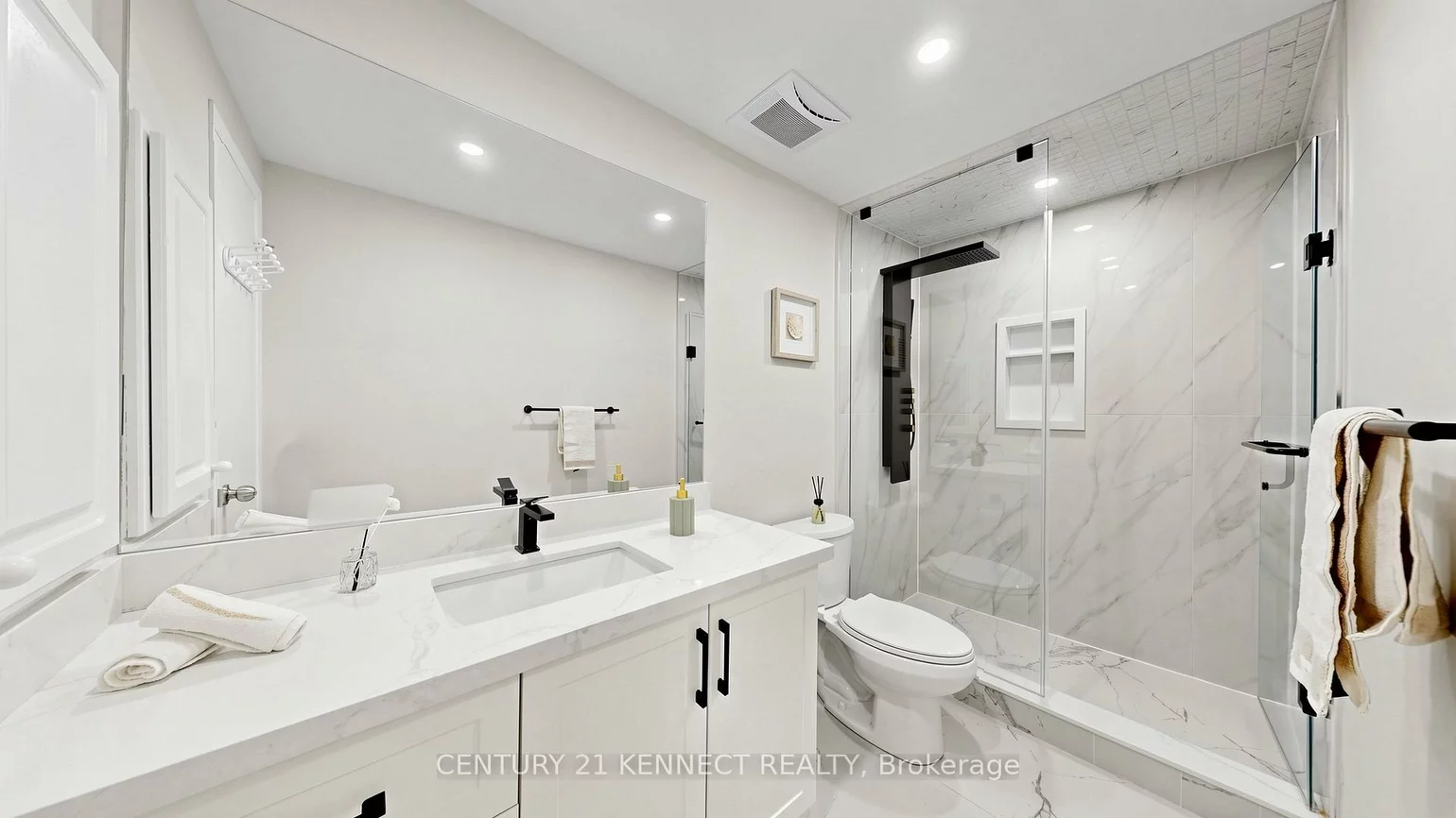 260, Avenue, North Richvale, Richmond Hill