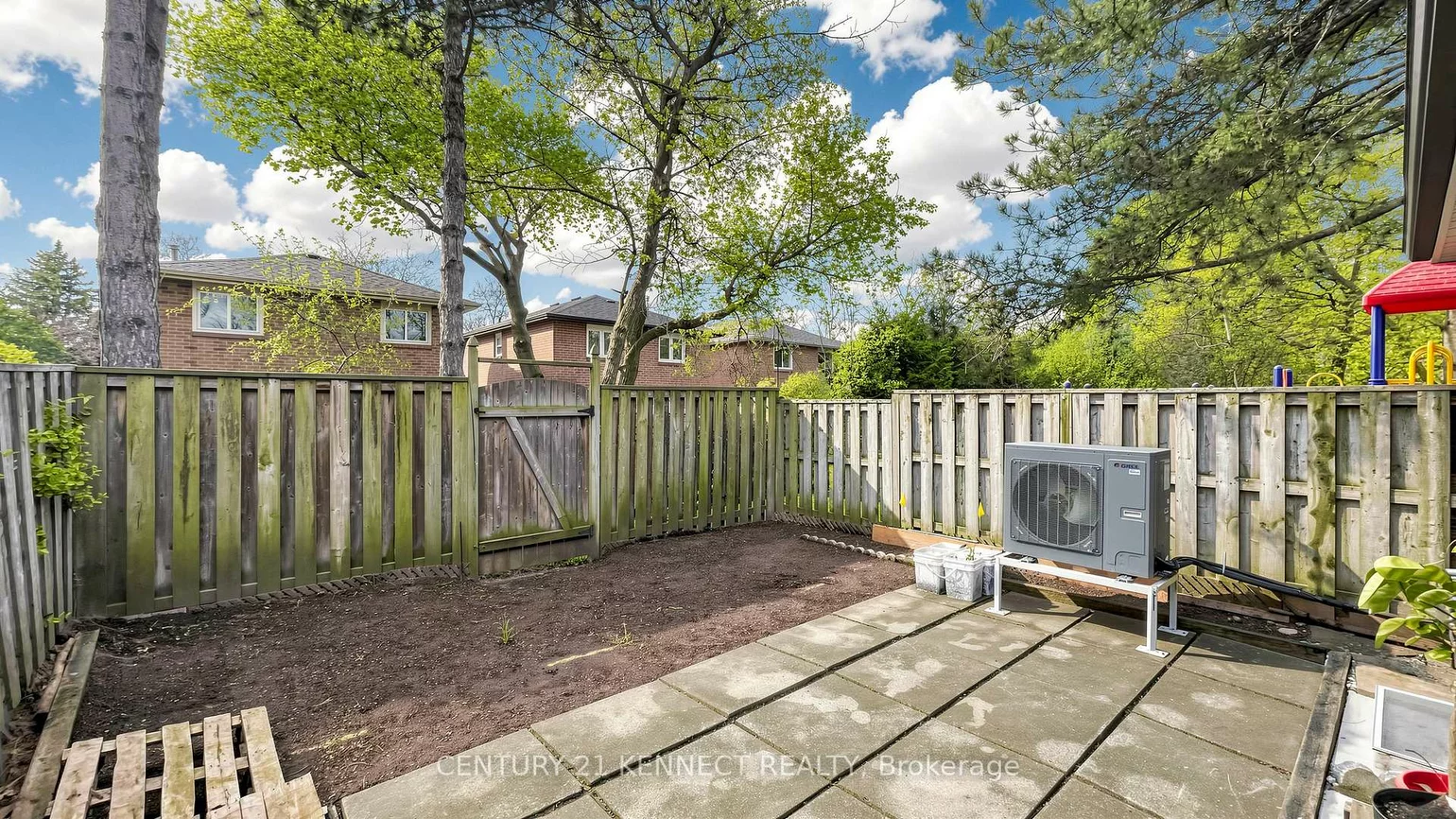 260, Avenue, North Richvale, Richmond Hill