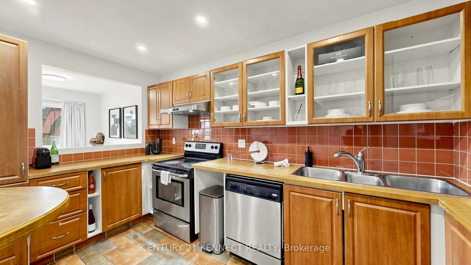 260, Avenue, North Richvale, Richmond Hill