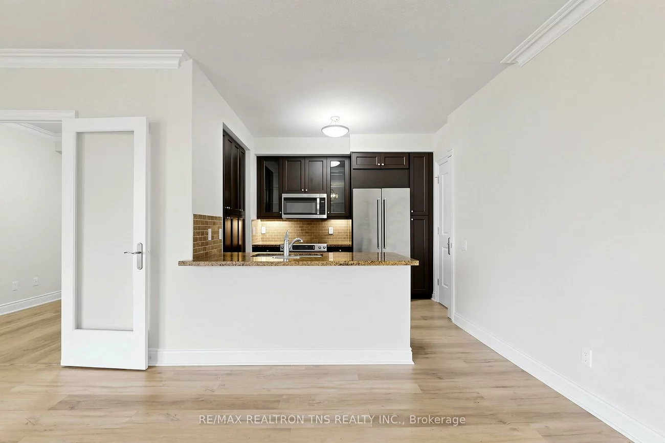 10101, Yonge, Crosby, Richmond Hill