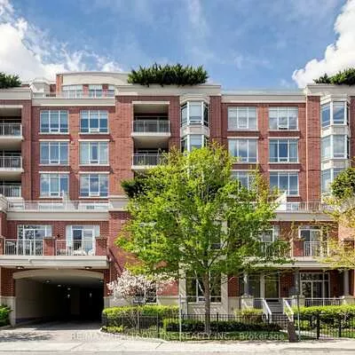 10101, Yonge, Crosby, Richmond Hill