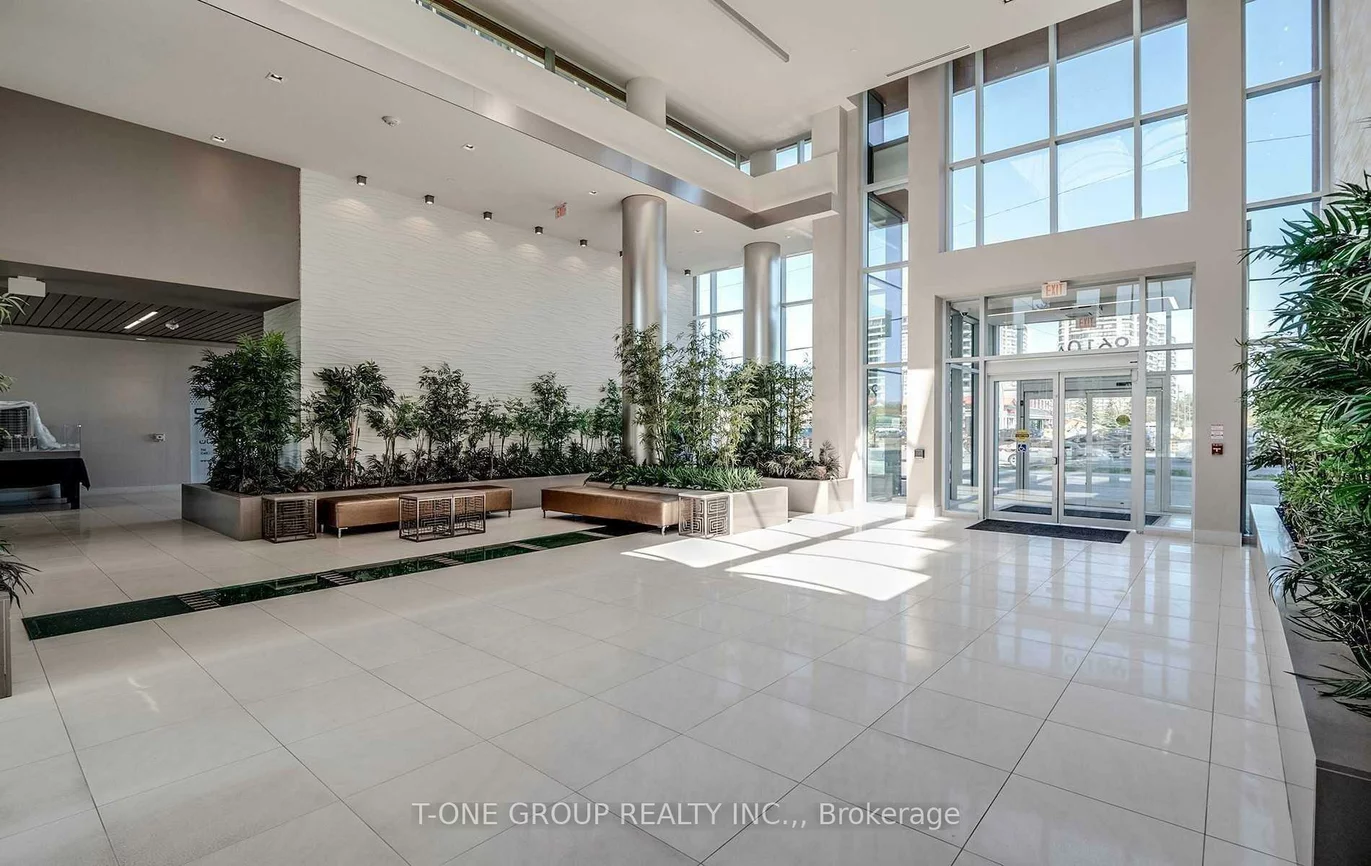 9600, Yonge, North Richvale, Richmond Hill