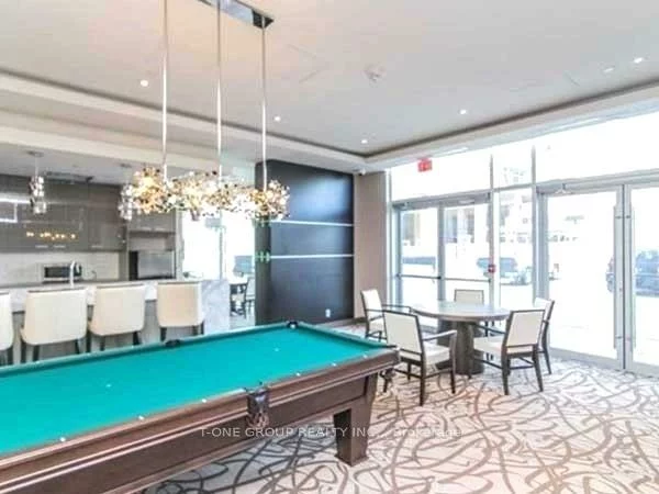 9600, Yonge, North Richvale, Richmond Hill