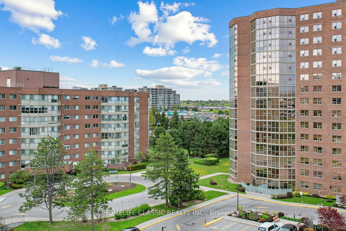 40, Baif, North Richvale, Richmond Hill