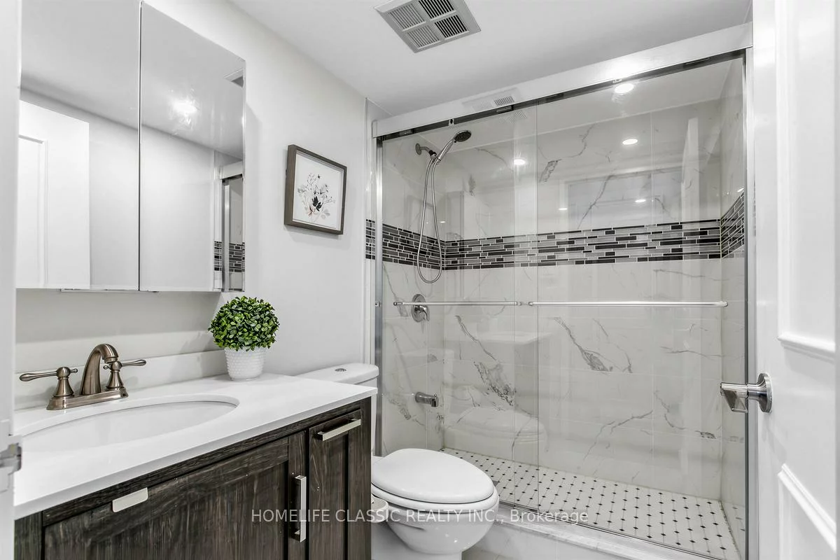 40, Baif, North Richvale, Richmond Hill