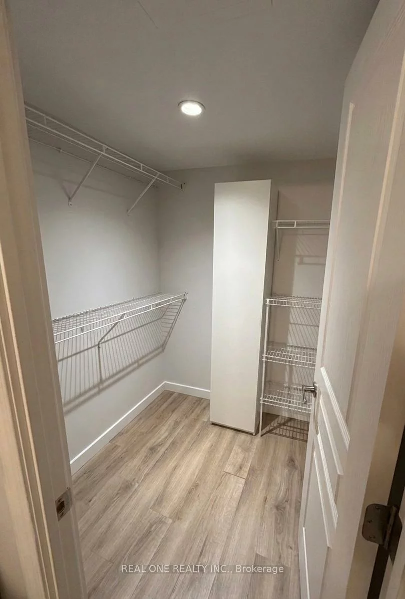 310, Red Maple, Langstaff, Richmond Hill