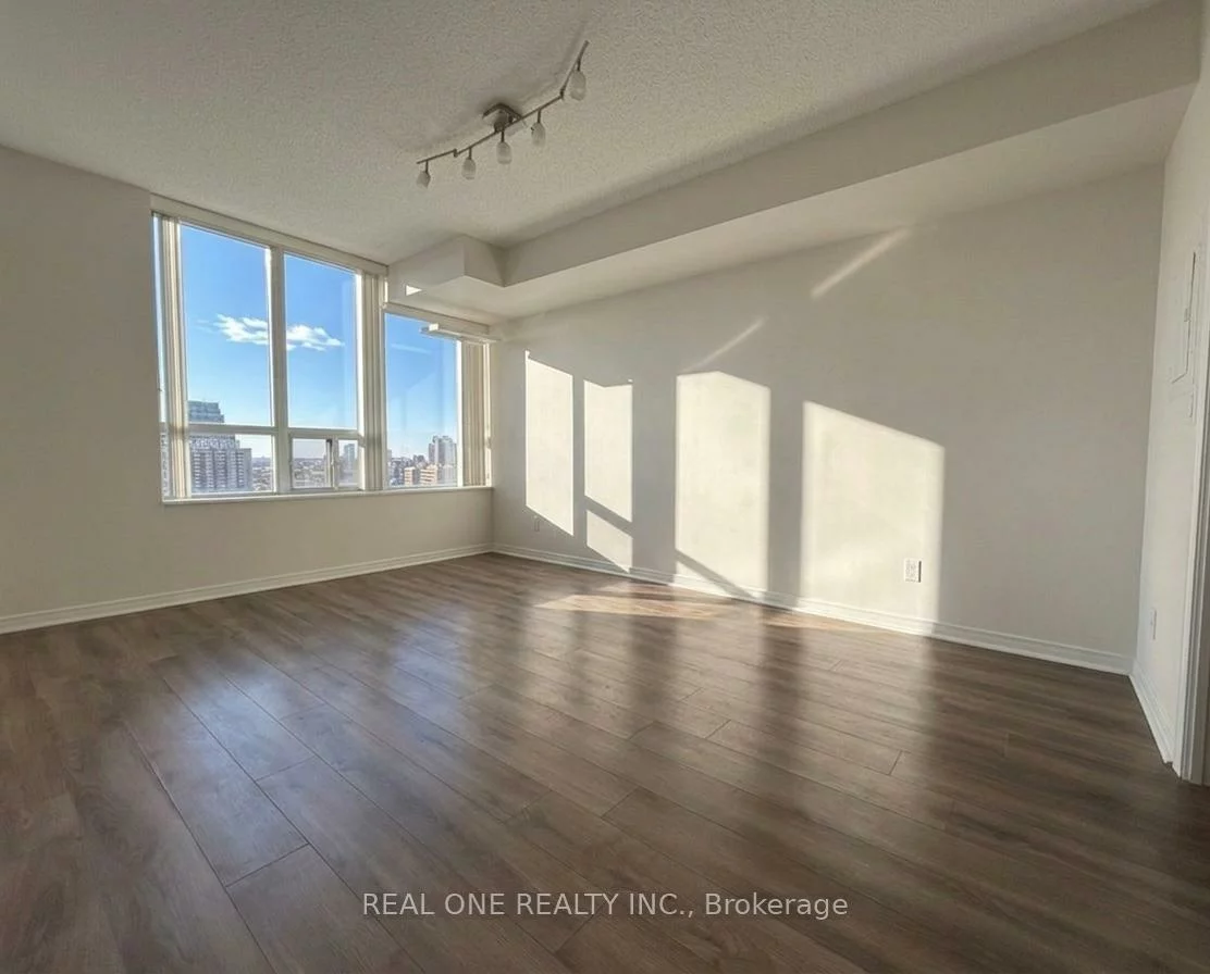310, Red Maple, Langstaff, Richmond Hill