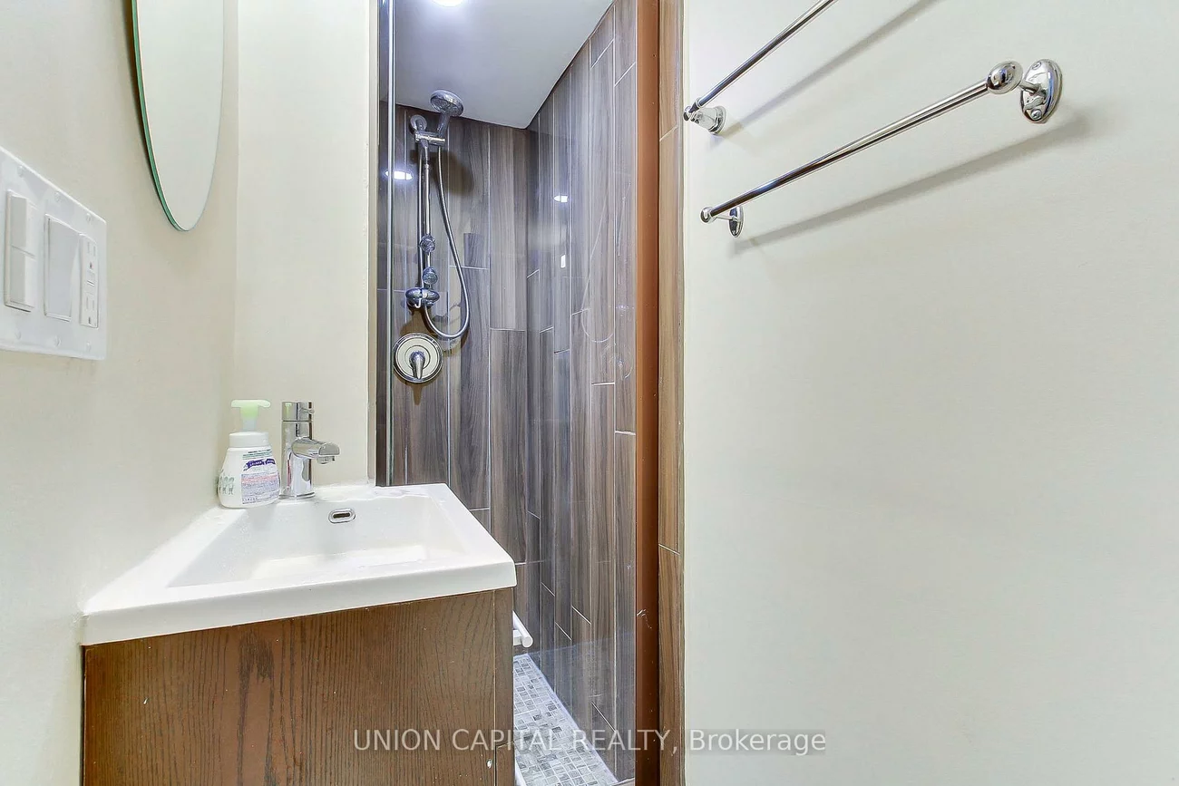 11, Plaisance, North Richvale, Richmond Hill