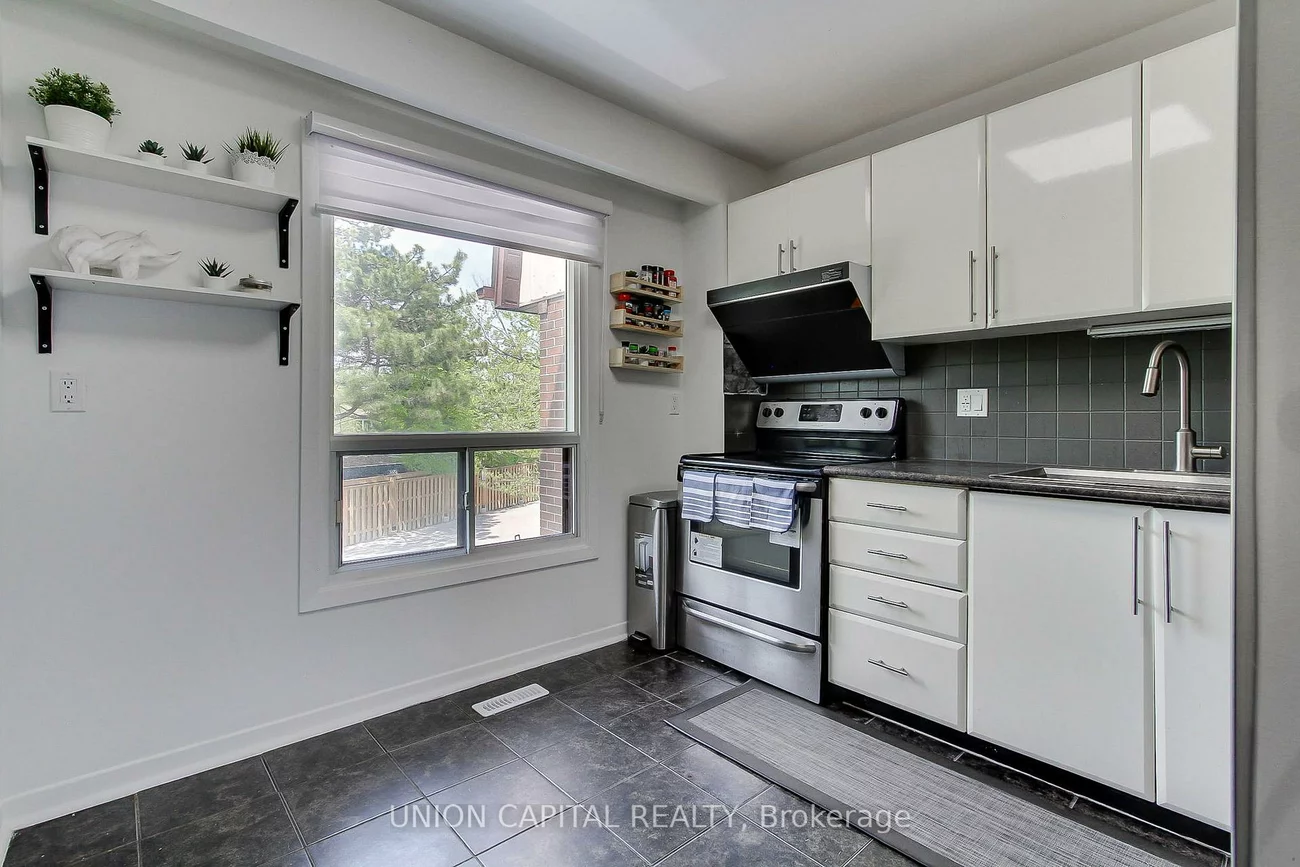 11, Plaisance, North Richvale, Richmond Hill