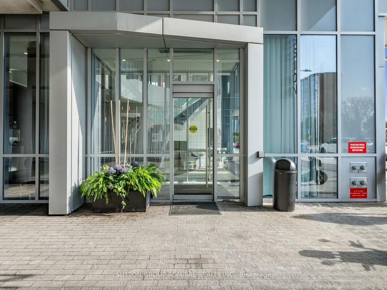 9471, Yonge, Observatory, Richmond Hill