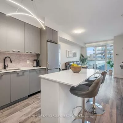 9471, Yonge, Observatory, Richmond Hill