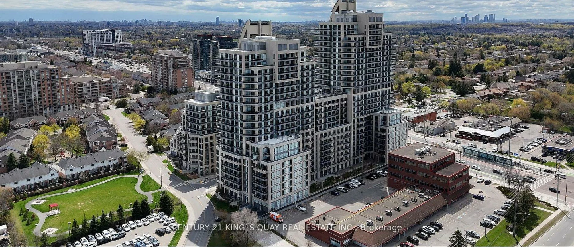 9199, Yonge, Langstaff, Richmond Hill