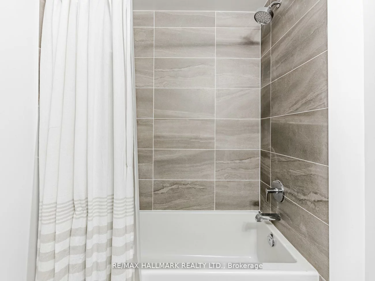 105, Oneida, Langstaff, Richmond Hill