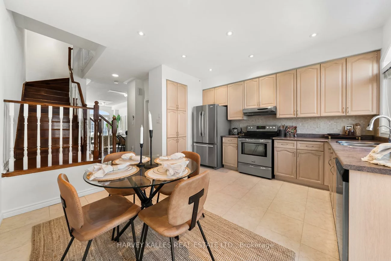 27, Benson, Mill Pond, Richmond Hill