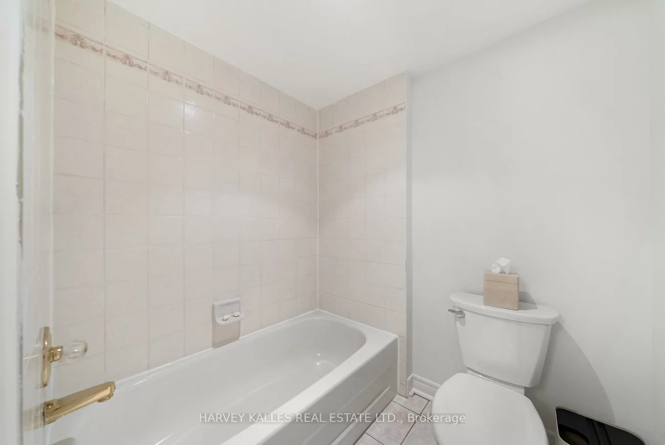 27, Benson, Mill Pond, Richmond Hill