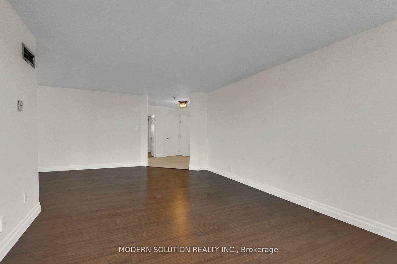 32, Clarissa, Harding, Richmond Hill