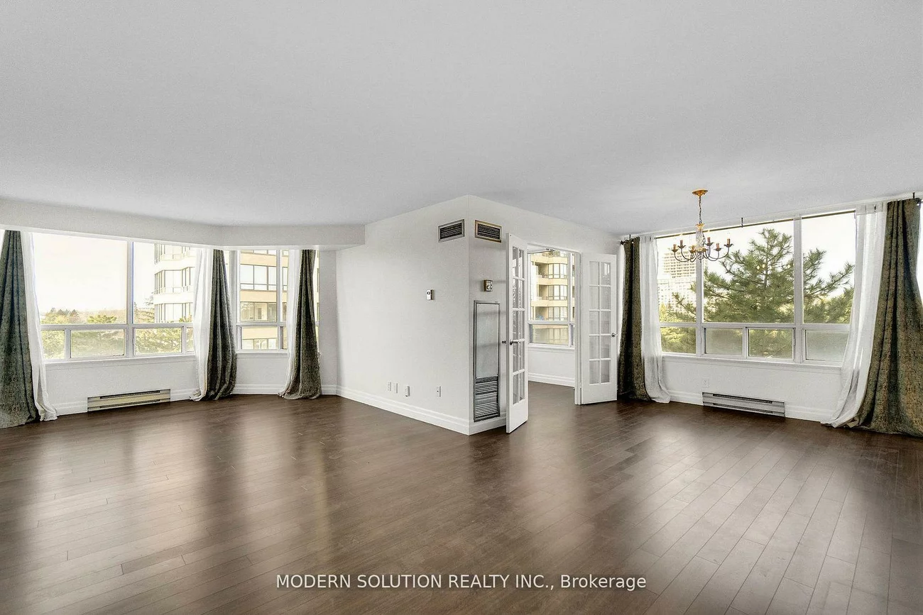 32, Clarissa, Harding, Richmond Hill
