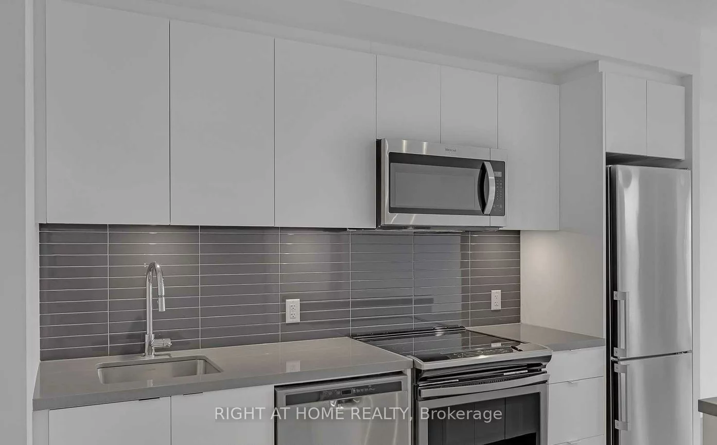 8868, Yonge, South Richvale, Richmond Hill