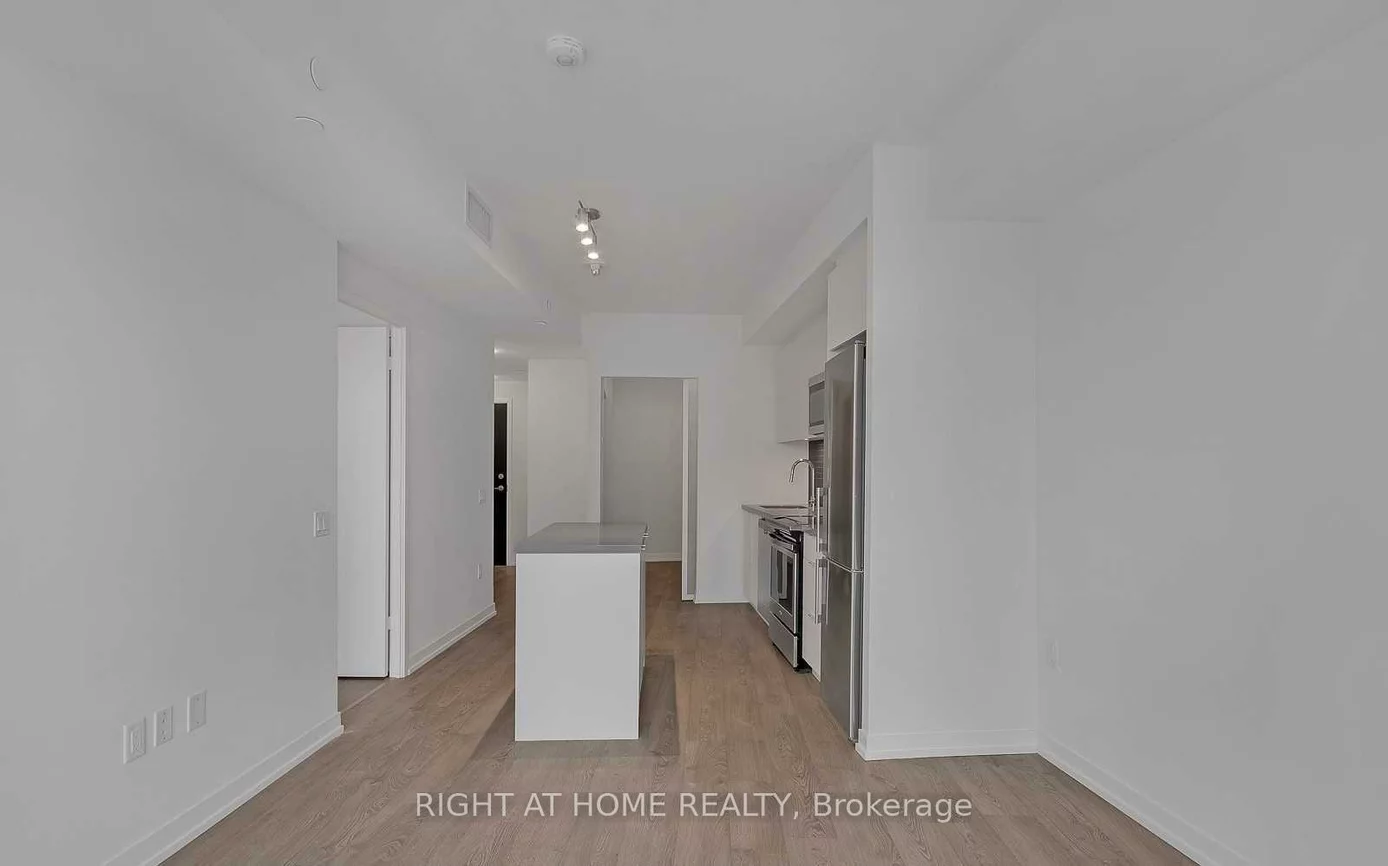 8868, Yonge, South Richvale, Richmond Hill
