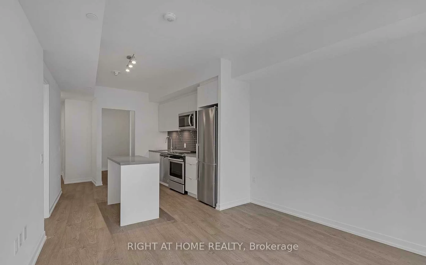 8868, Yonge, South Richvale, Richmond Hill
