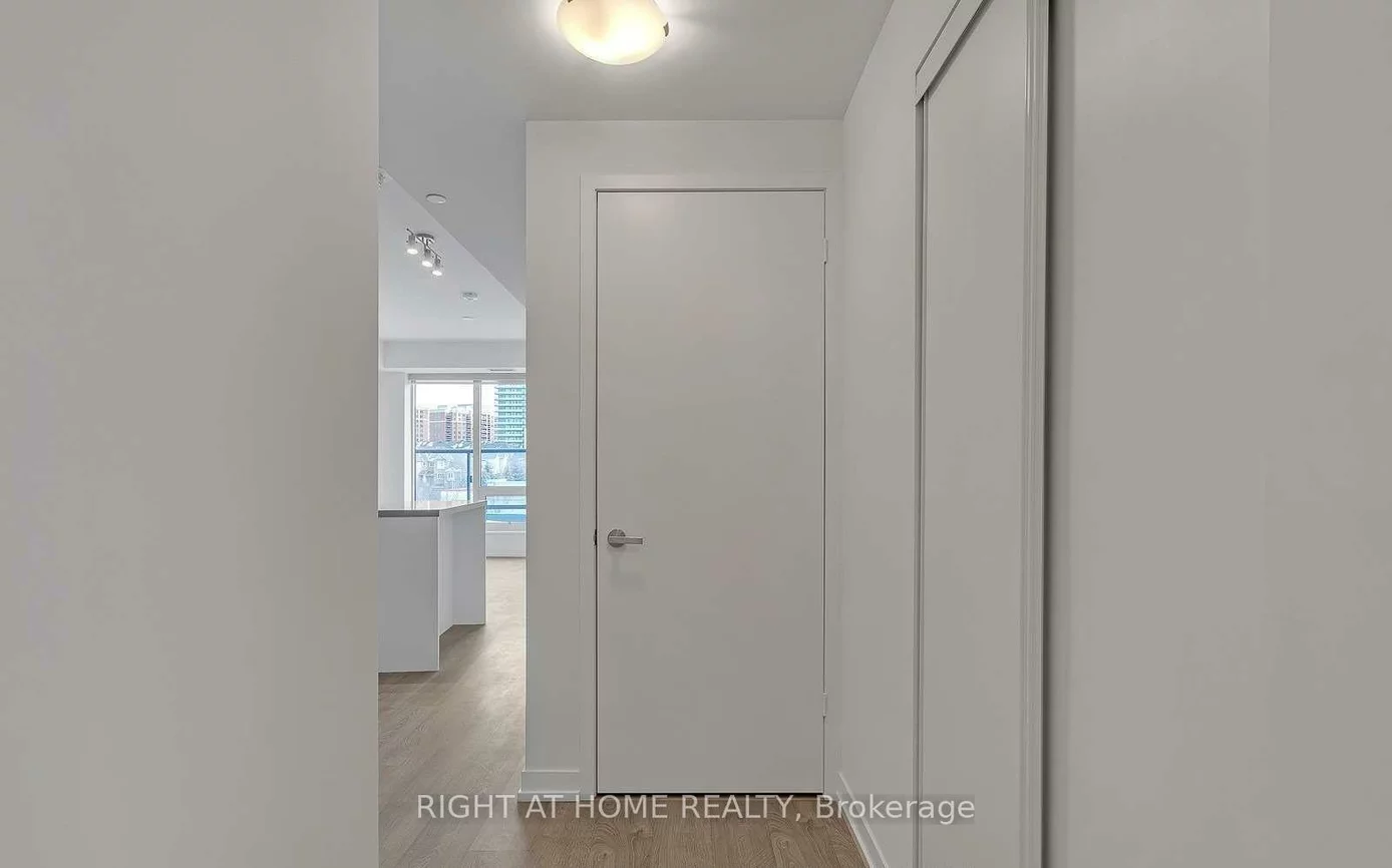 8868, Yonge, South Richvale, Richmond Hill