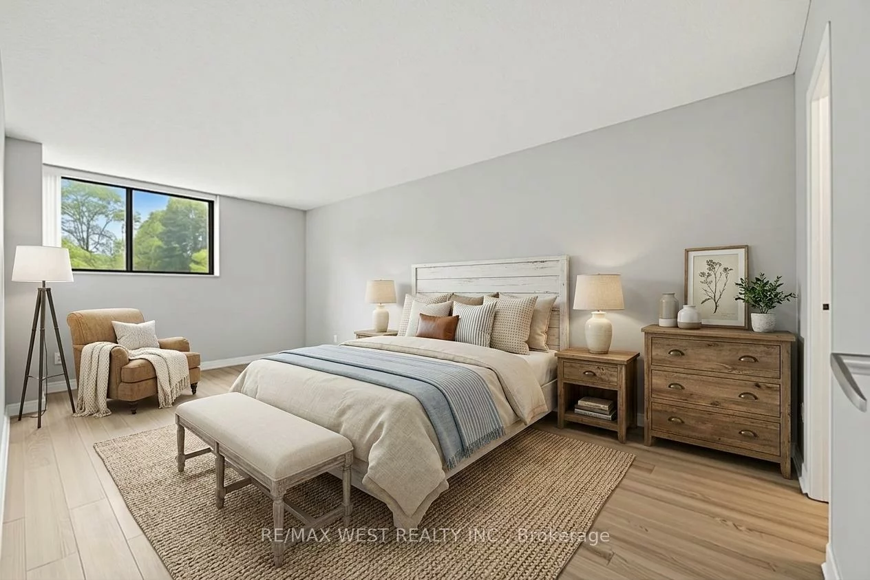 40, Baif, North Richvale, Richmond Hill