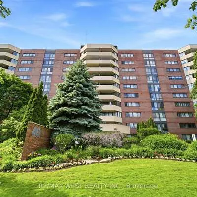 40, Baif, North Richvale, Richmond Hill