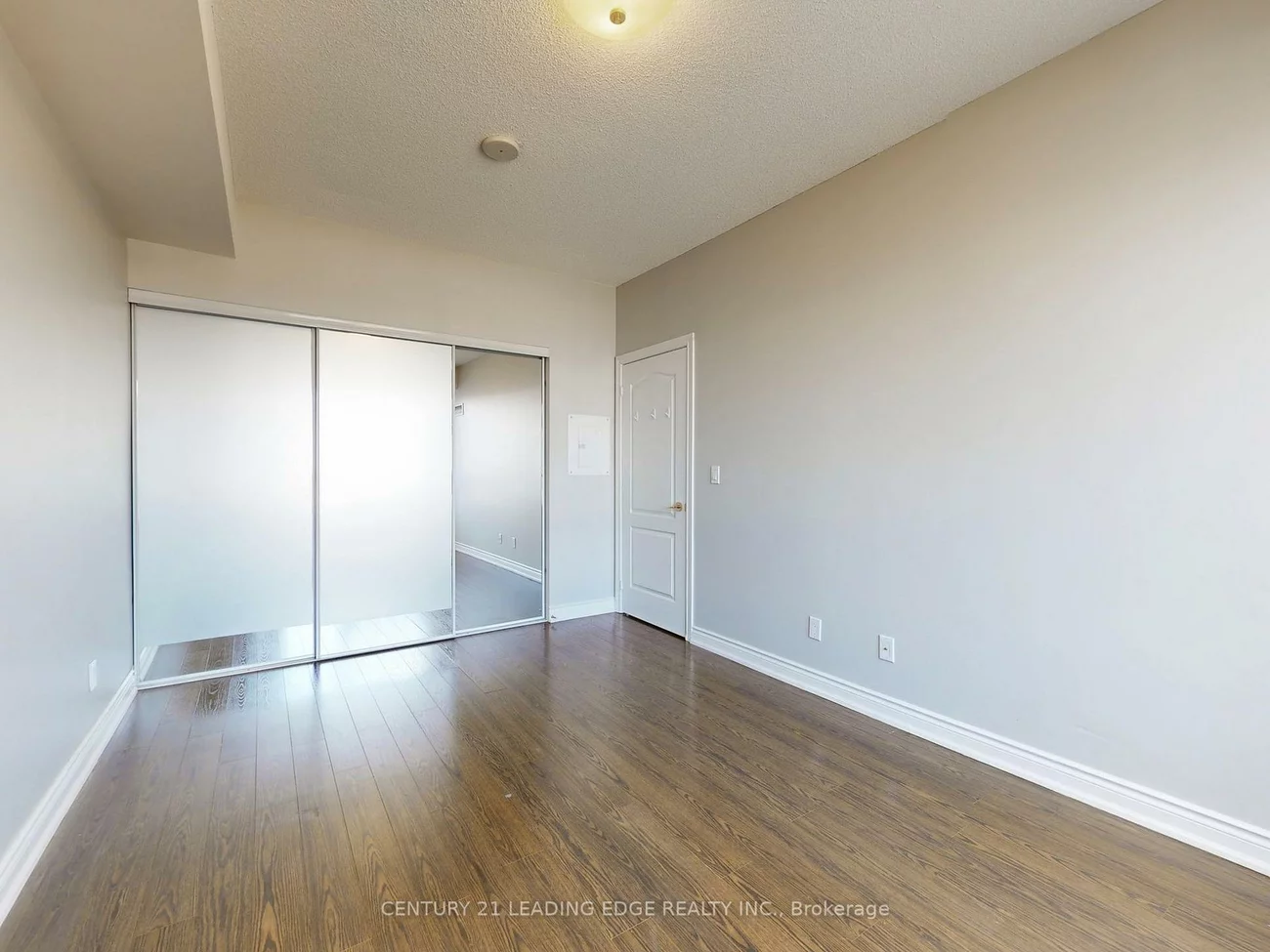 11211, Yonge, Devonsleigh, Richmond Hill