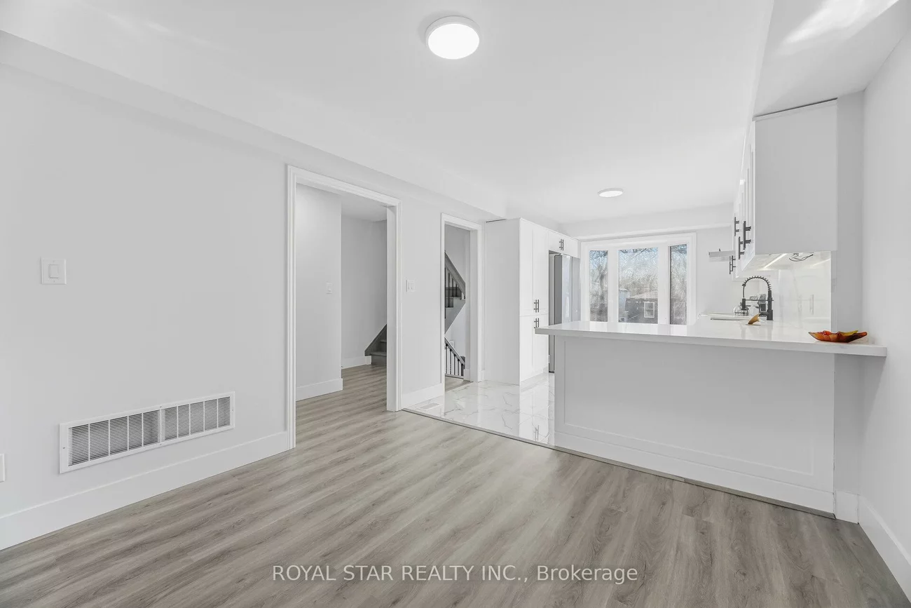 11, Plaisance, North Richvale, Richmond Hill