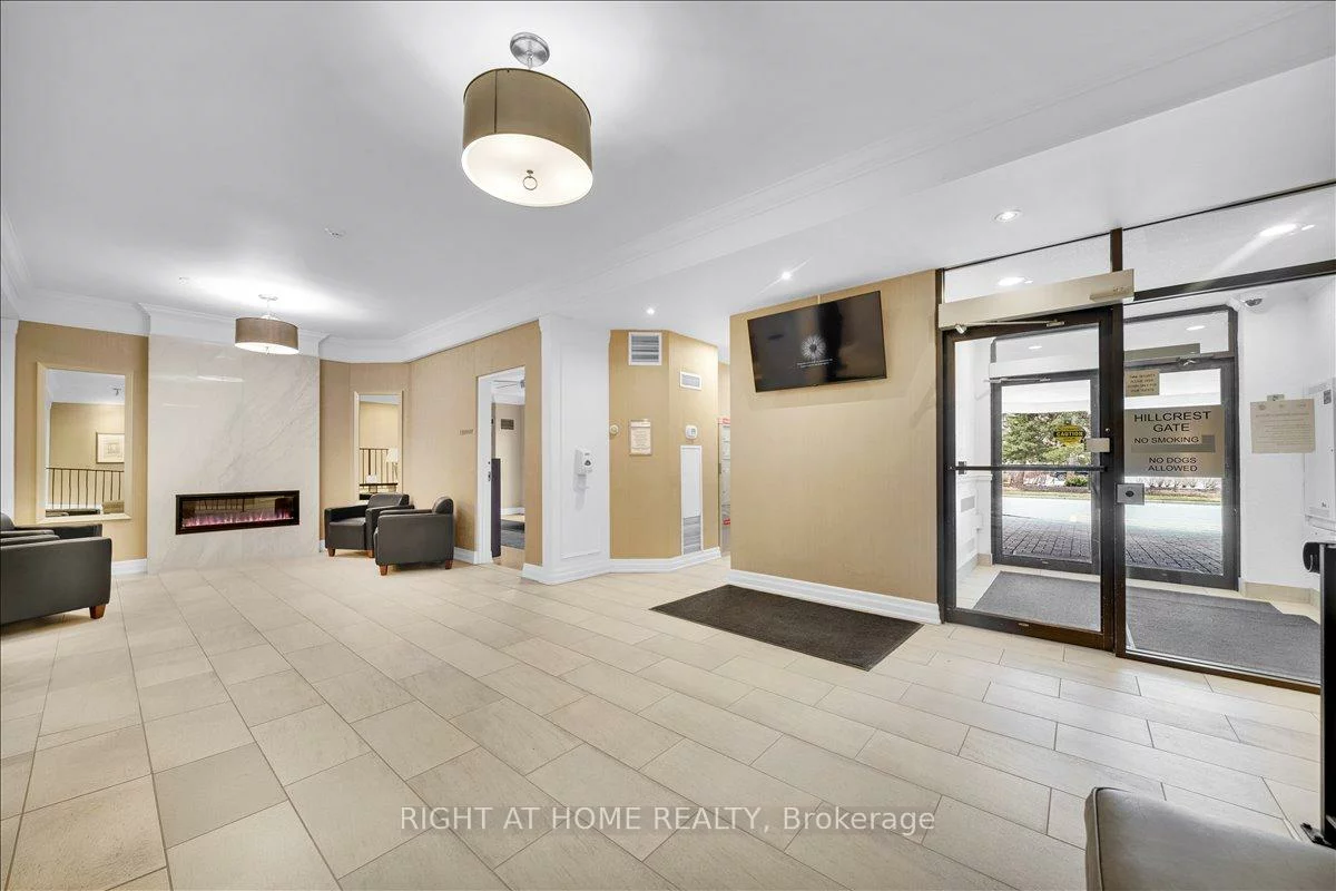 5, Weldrick, North Richvale, Richmond Hill
