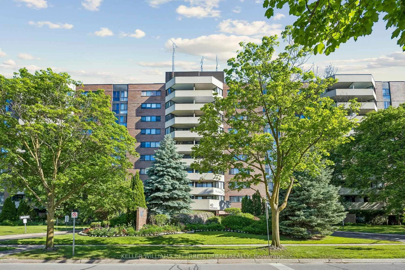 40, Baif, North Richvale, Richmond Hill