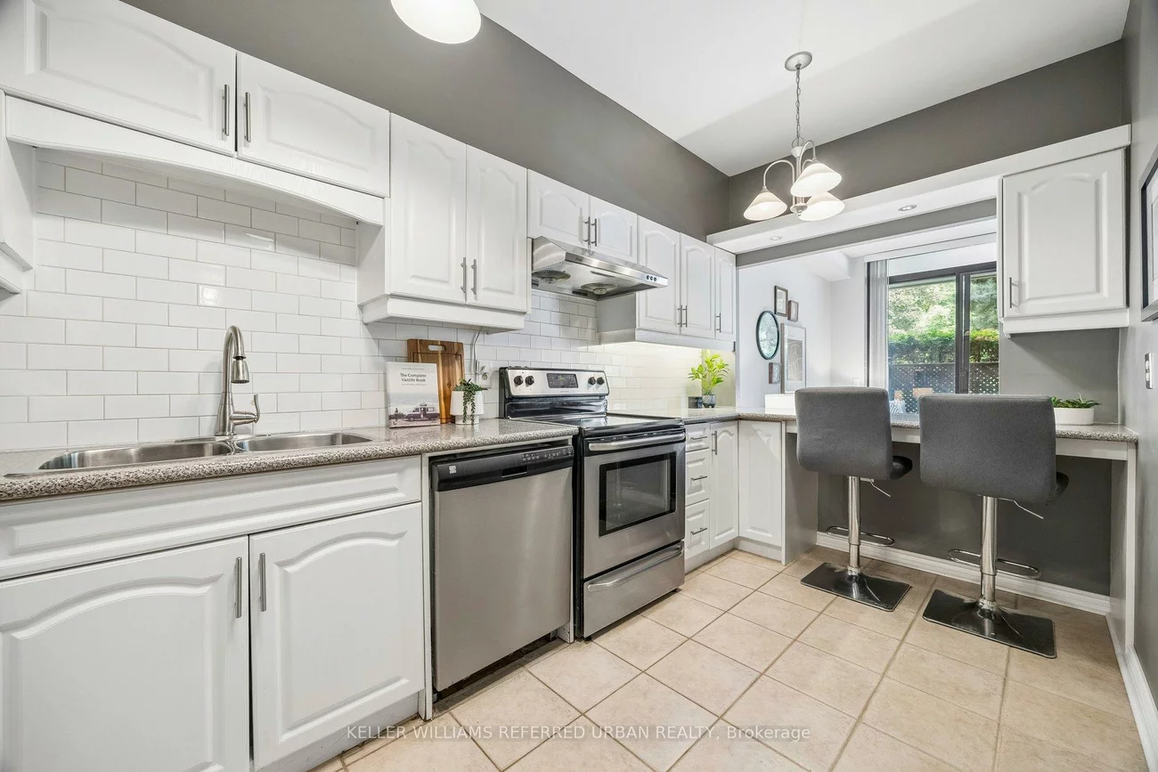 40, Baif, North Richvale, Richmond Hill
