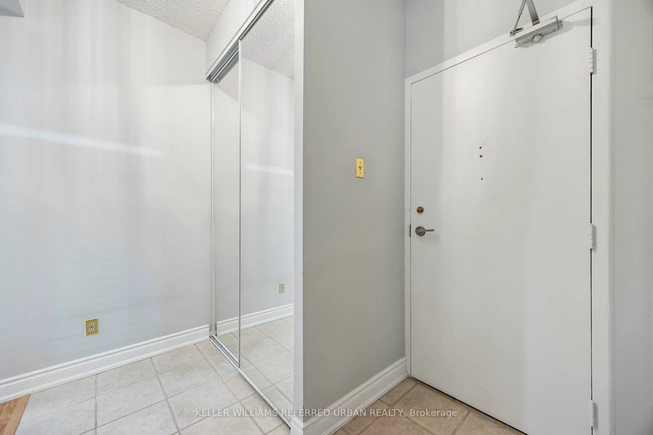 40, Baif, North Richvale, Richmond Hill