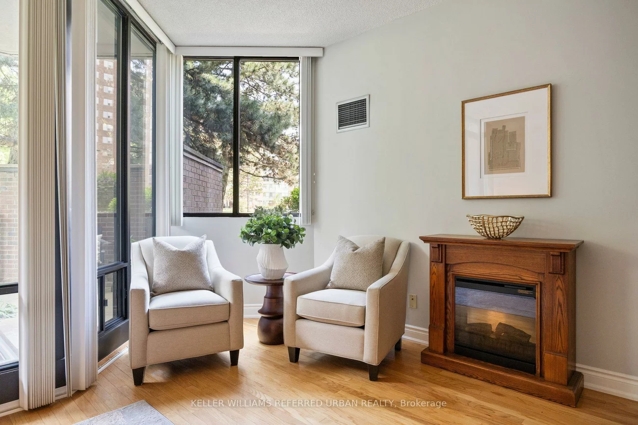 40, Baif, North Richvale, Richmond Hill