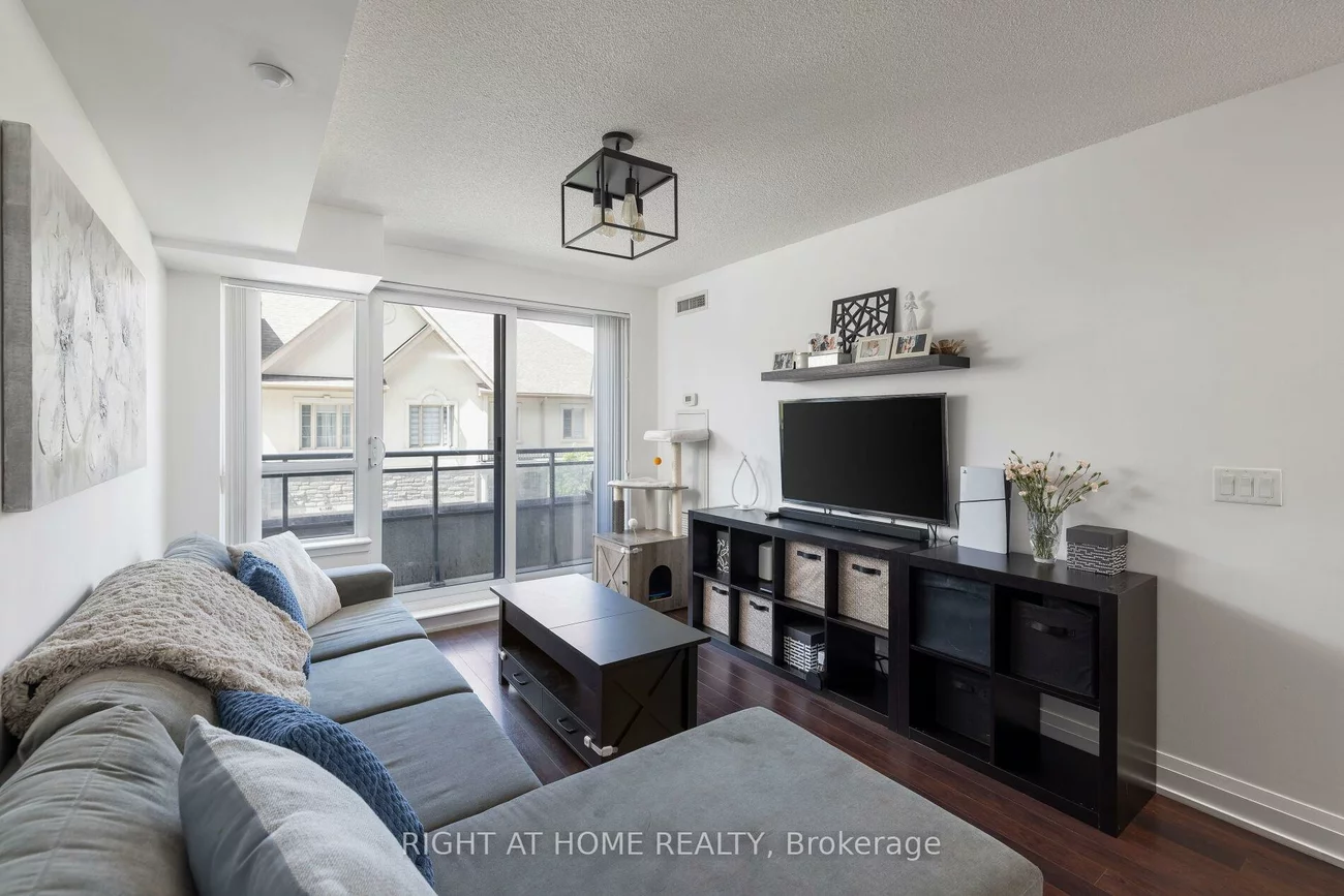 376, Highway 7 E, Doncrest, Richmond Hill