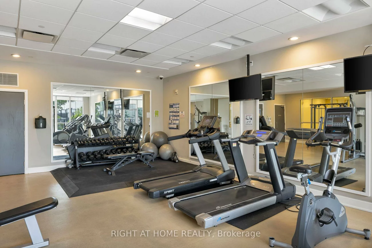 376, Highway 7 E, Doncrest, Richmond Hill