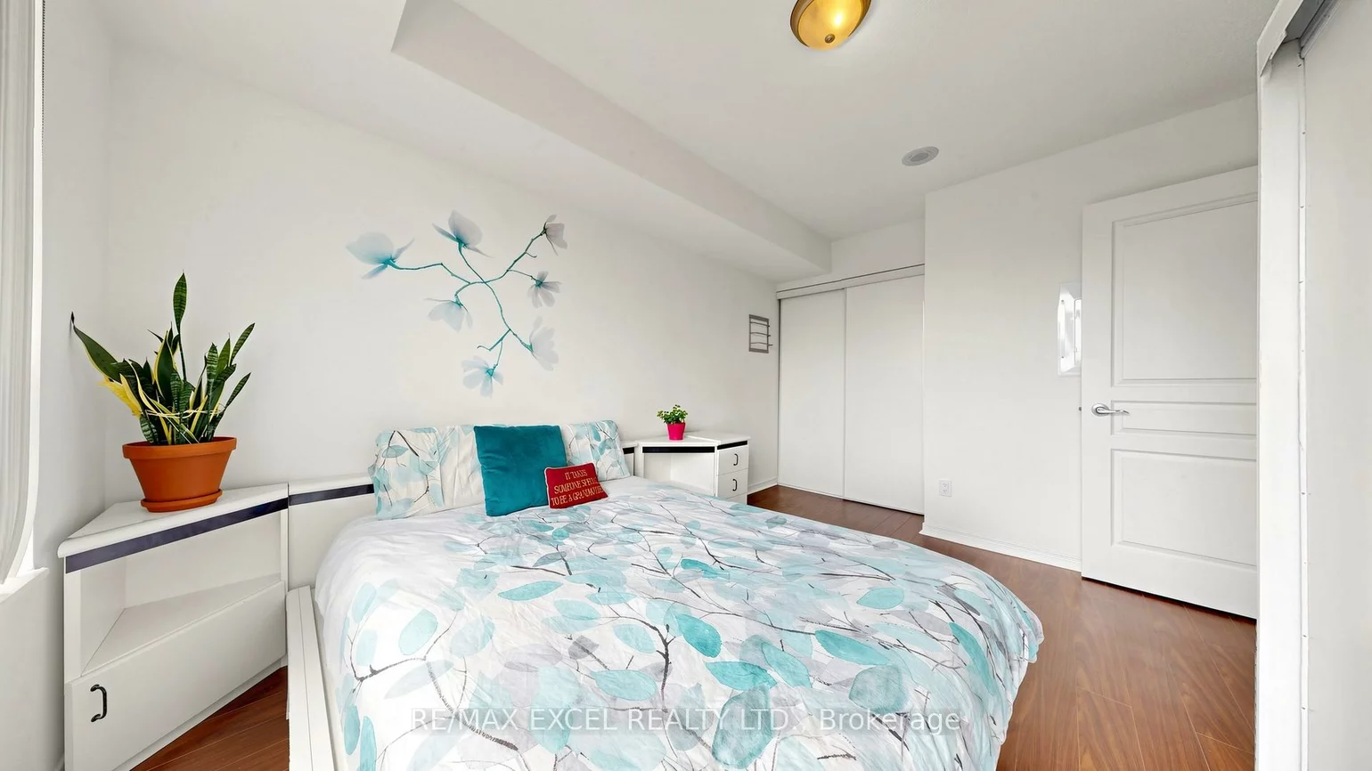 310, Red Maple, Langstaff, Richmond Hill
