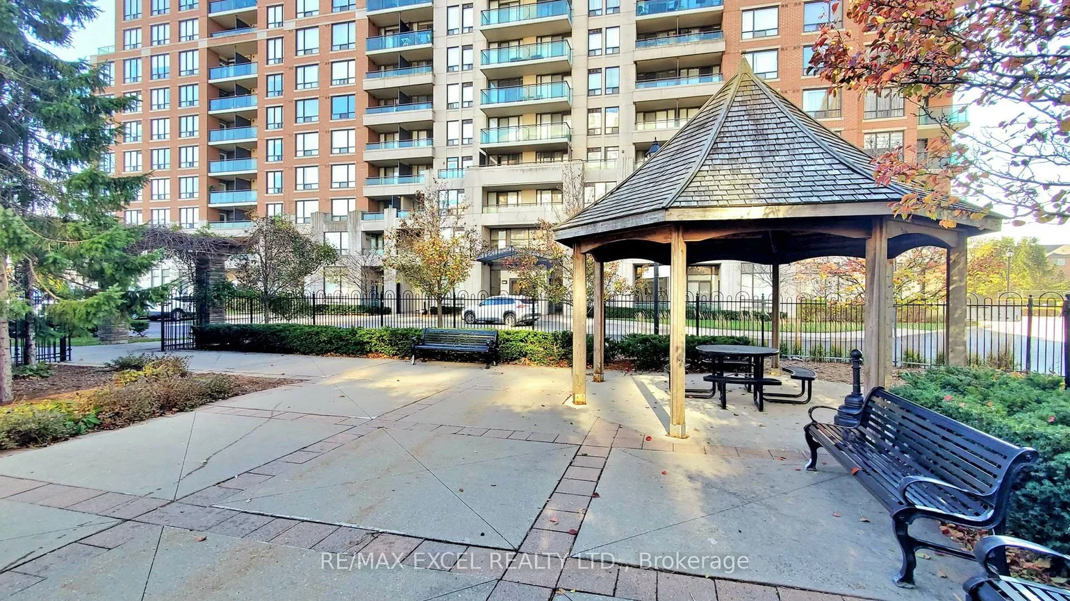 310, Red Maple, Langstaff, Richmond Hill