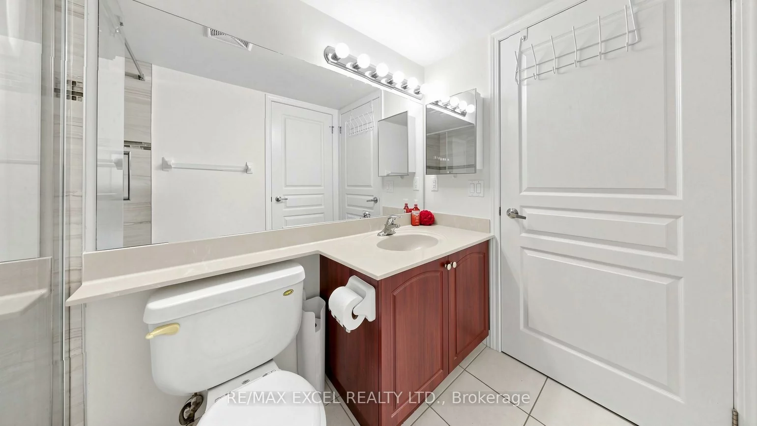 310, Red Maple, Langstaff, Richmond Hill