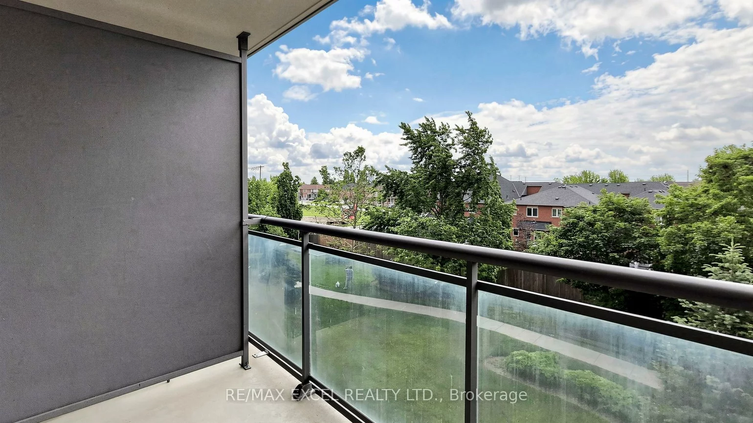 310, Red Maple, Langstaff, Richmond Hill
