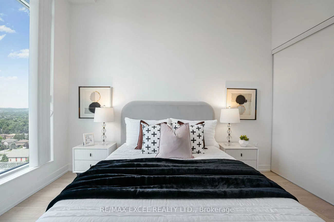 8868, Yonge, South Richvale, Richmond Hill
