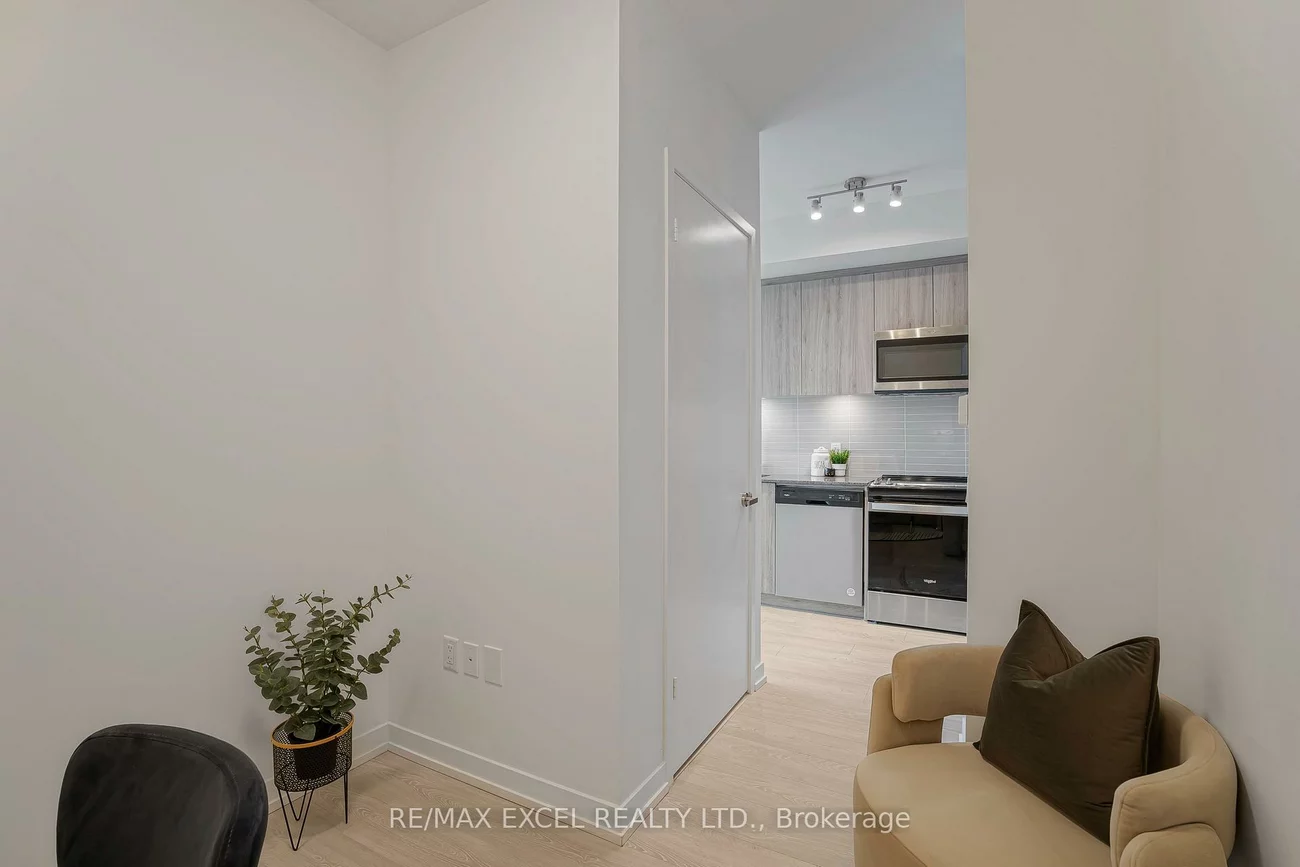 8868, Yonge, South Richvale, Richmond Hill