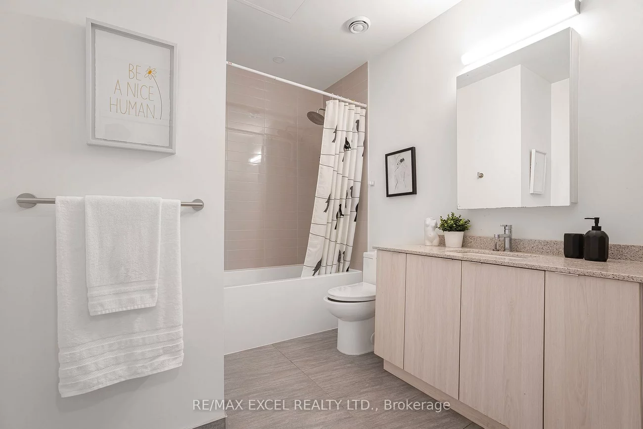 8868, Yonge, South Richvale, Richmond Hill