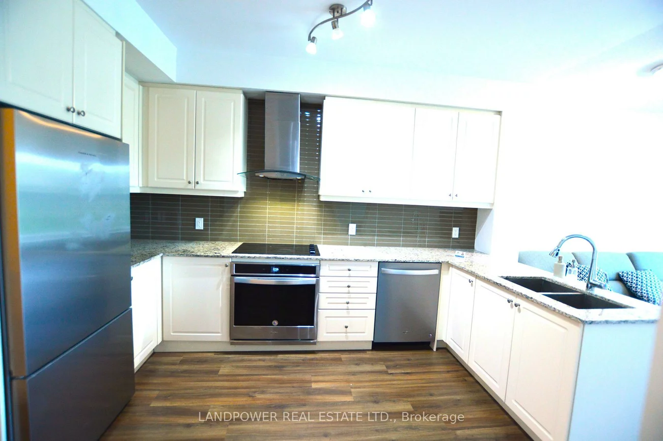 9618, Yonge, North Richvale, Richmond Hill