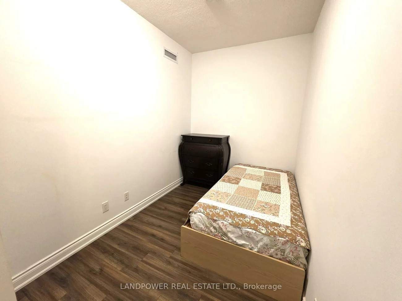9618, Yonge, North Richvale, Richmond Hill