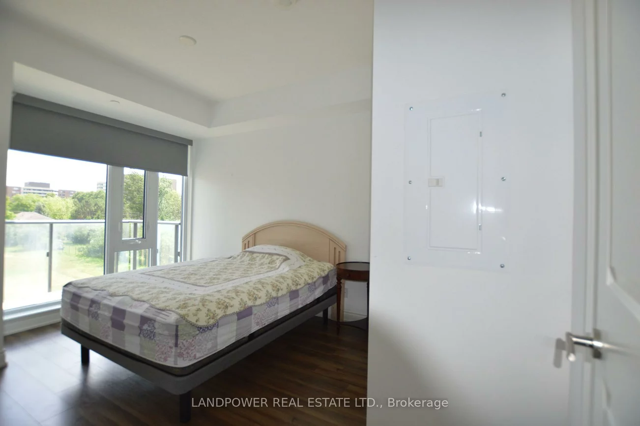 9618, Yonge, North Richvale, Richmond Hill