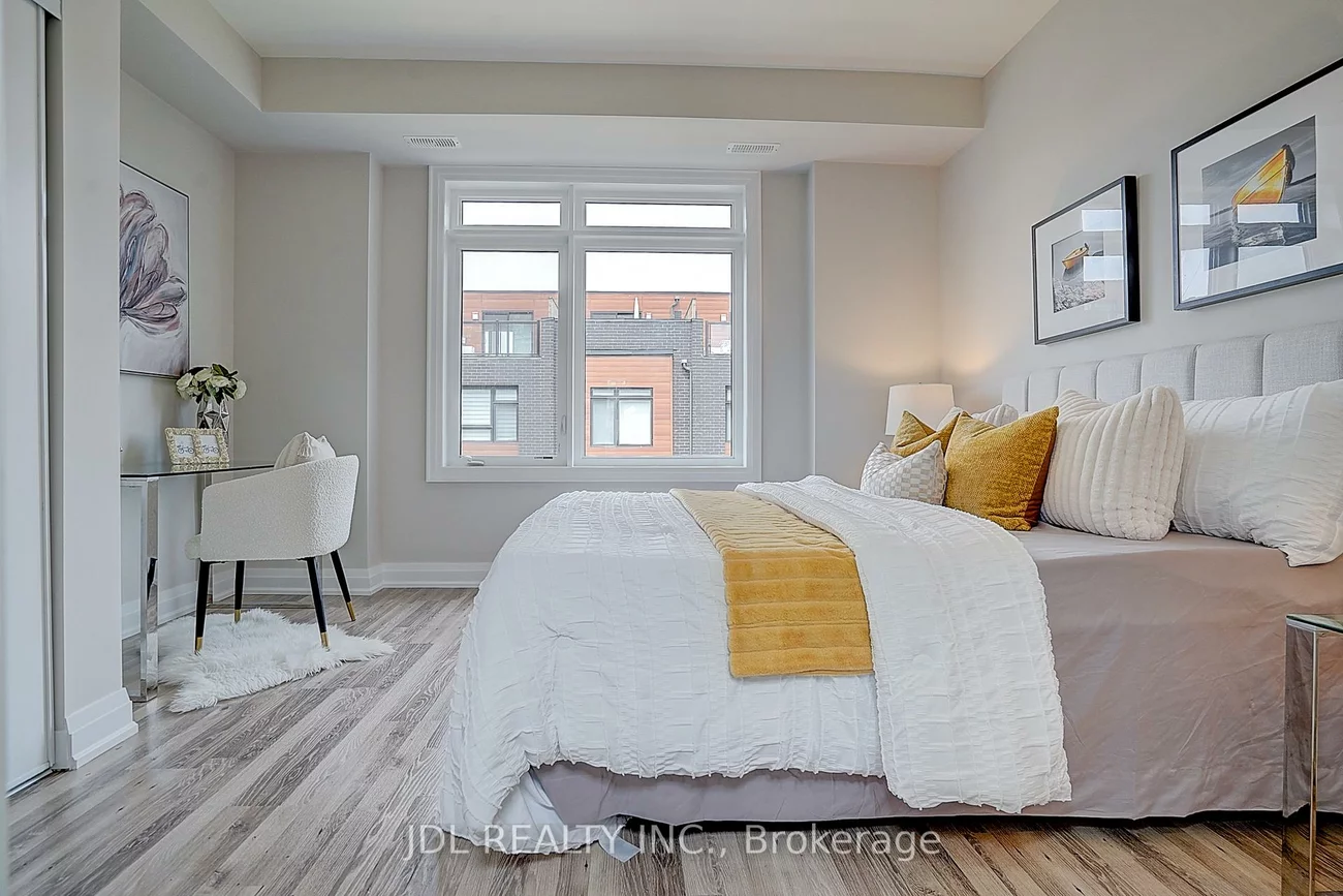 370 D, Red Maple, Langstaff, Richmond Hill