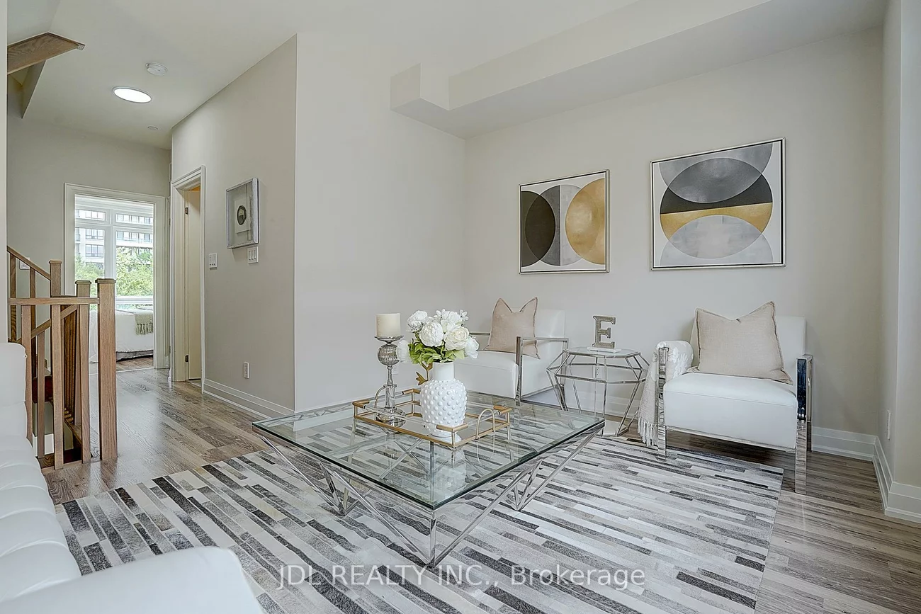 370 D, Red Maple, Langstaff, Richmond Hill