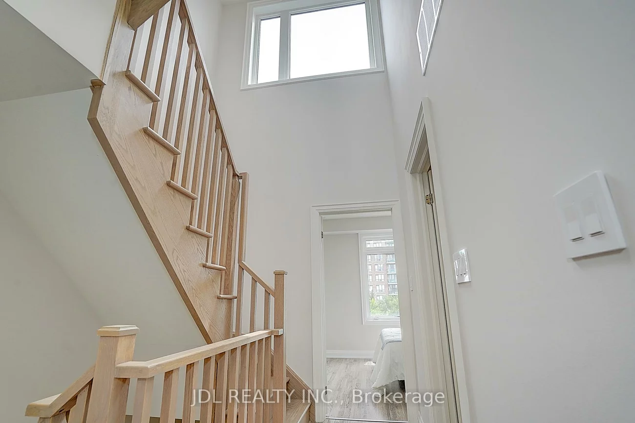 370 D, Red Maple, Langstaff, Richmond Hill